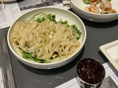 炸酱面-小大董·烤鸭(观景餐厅·南京西路店)