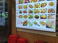 -江城燕子大排档(江汉路步行街店)