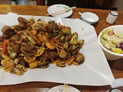 -东来菜馆•手抓海鲜家常菜•海鲜锅贴(鸽子窝店)