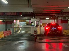 -日月光中心-停车场