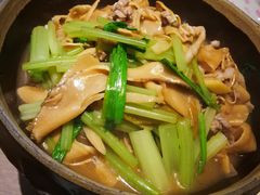-泉畔人家·老济南经典鲁菜(大明湖店)