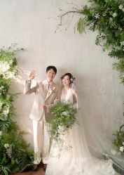 -雪中彩影婚纱摄影·微光艺术中心