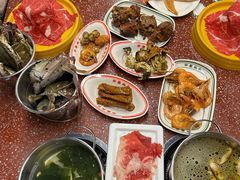 -四囍码头海鲜烧烤自助火锅(外滩南京东路悦荟广场店)