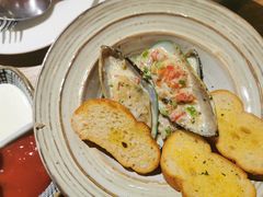 -HELLO 27 意面·沙拉·帕尼尼