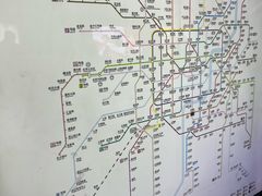 -陆家浜路(地铁站)