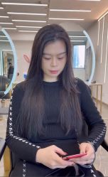 -MODEL'S HAIR
