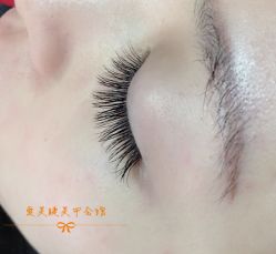 -爱美睫美甲会馆