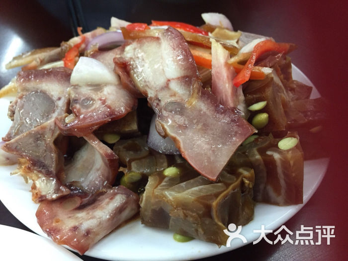 汇兴居老北京卤煮炒肝包子