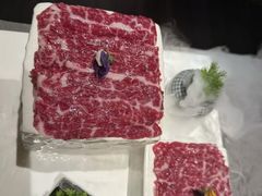 -左庭右院鲜牛肉火锅黑金店(陆家嘴中心店)