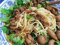 杂酱-渝之汇牛肉豌杂面
