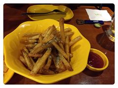 -BHC炸鸡(明洞总店)