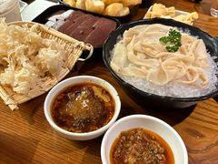 -佬土鹅肠火锅(解放路店)