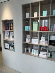 -佳颜轻医美·美学抗衰中心