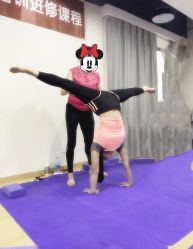 -亚太瑜伽普拉提学院