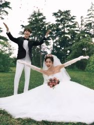 -莫兰迪婚纱摄影