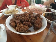 红烧老鸭-丫丫蟹庄·苏式园林农家乐·阳澄湖大闸蟹(阳澄湖莲花岛店)