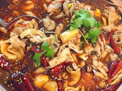 肥肠牛蛙砂锅-马头巷·食景园(苏州总店)