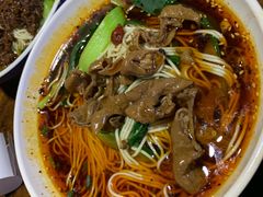 肥肠面-老地方猫儿面(磁器口店)