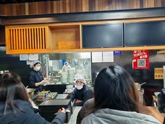 -亮亮面馆(经六路店)