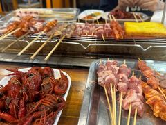 -哈尔滨小酒馆·鲜肉现穿自助烧烤(康新花园店)