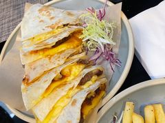 芒果牛肉芝士饼-遇见西木美式餐厅(体育路店)