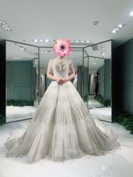 点击看大图 -GRACE KELLY婚纱与礼服(北京店)