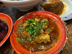 -爆炸头阿姨小四川正宗川味小吃(无任何分店)