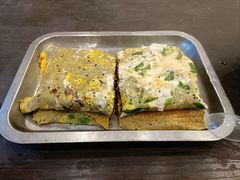 双蛋薄脆煎饼10元-奥华餐厅·老张记(台基厂店)