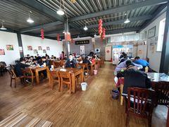 大堂-三居鲁味坊黄焖鸡(山大路店)