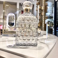-法国娇兰精品店