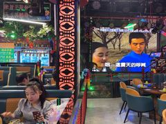 -路边边地标烧烤·川菜·小龙虾·音乐酒馆(良乡长虹店)