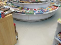 -新华书店(虹悦城店)