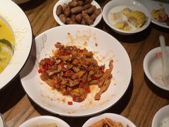 -爱碗亭·鲜炒湖南菜(壹城中心店)