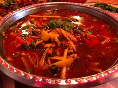 仔姜兔-大融厨·鸡毛店·川菜(果壳里东安湖店)