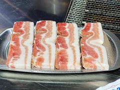 -马路牙子地桌烤肉(工体店)
