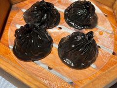 黑金灌汤小笼包-晓粤·惹味粤菜(凯德乐峰广场店)