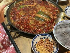 -旧街市鲜货老火锅(大光路店)