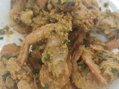 咸蛋黄焗虾-双月饭店·20年老字号(新村店)