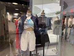 -Hollister(天环广场店)