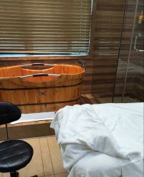 -禾颜社·精致美容