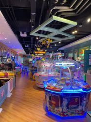 -卡通尼乐园(上海万象城店)
