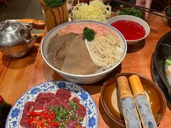 -周小明火锅(黑金冠社区店)