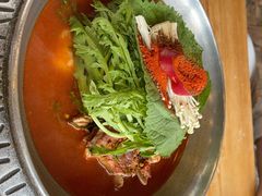 -喇喇排骨火锅·传统韩式脊骨汤(望京西园总店)