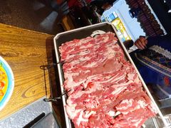 -老牌坊云南鱼豆花火锅(哈西万达店)
