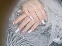 -HEYAN荷妍专业脱毛连锁机构