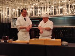 -OZONE 顶楼酒吧(香港丽思卡尔顿酒店)