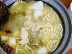 -周鱼小馆石锅酸菜鱼(活力汇店)