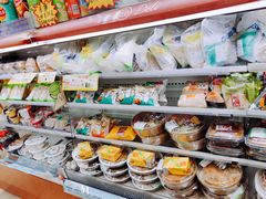 -全家便利店(上海南站站店)