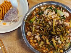 -丽丽三鲜螺蛳粉(田林路店)