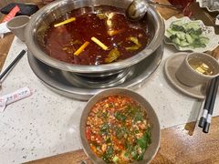-肖肖酸萝卜鱼火锅(总店)